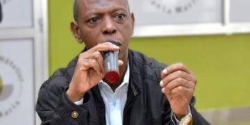 Pénurie d&rsquo;eau en sachet : « Il fallait penser à des emballages biodégradables avant d&rsquo;interdire », estime Mamadou Kaly Diallo