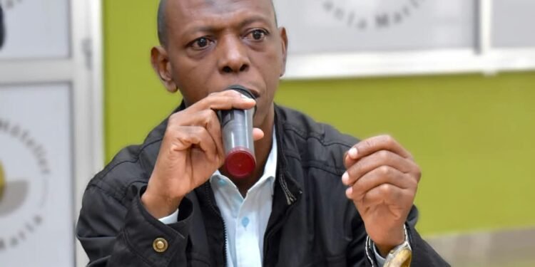 Pénurie d&rsquo;eau en sachet : « Il fallait penser à des emballages biodégradables avant d&rsquo;interdire », estime Mamadou Kaly Diallo